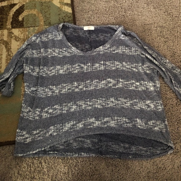 Quarter sleeve stripped top - Picture 1 of 2